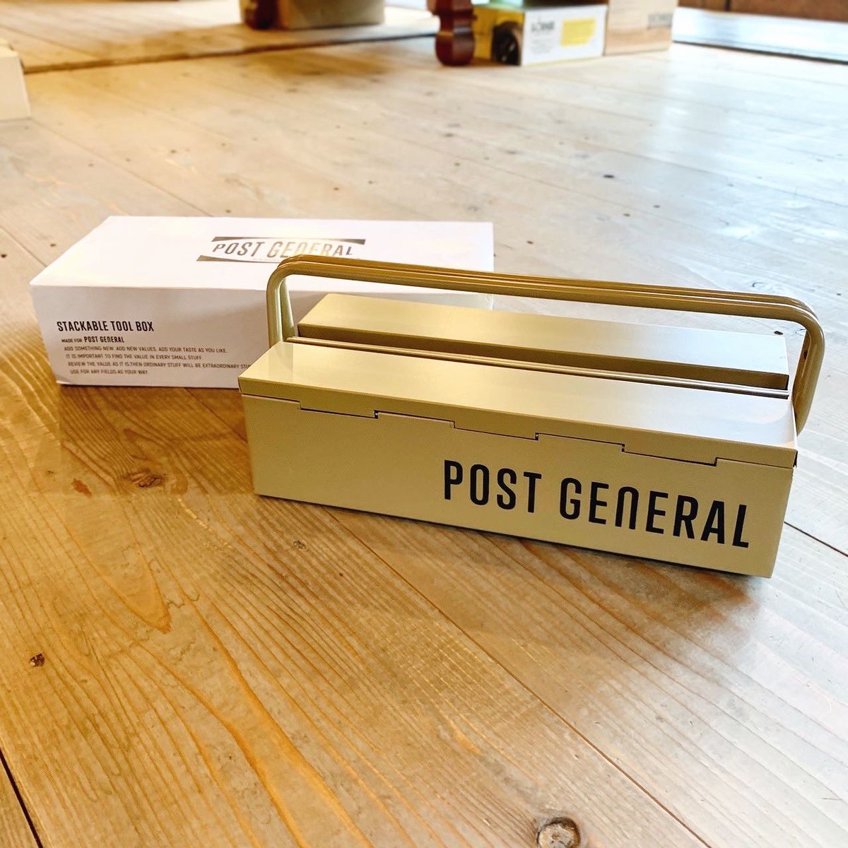 tateisukanna_'s tweet image. ヴィンテージ感ある鉄製ツールボックス

フタがフラットだから
スタッキング出来るし
棚にもすっぽり入れやすい

パカっと片面ずつ開閉
欲しいモノが直ぐ出せます

#タテイスカンナ #postgeneral #stackabletoolbox #ツールボックス #camp #アウトドア #埼玉県