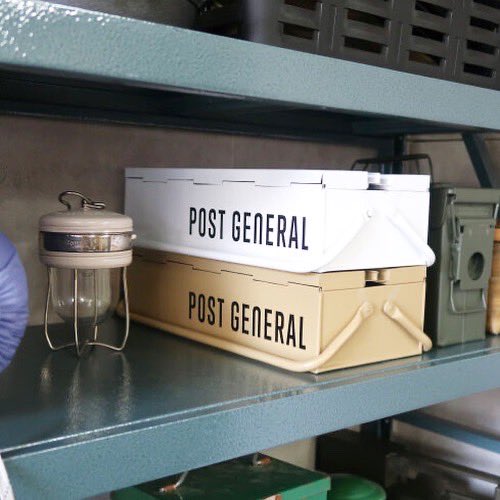 tateisukanna_'s tweet image. ヴィンテージ感ある鉄製ツールボックス

フタがフラットだから
スタッキング出来るし
棚にもすっぽり入れやすい

パカっと片面ずつ開閉
欲しいモノが直ぐ出せます

#タテイスカンナ #postgeneral #stackabletoolbox #ツールボックス #camp #アウトドア #埼玉県