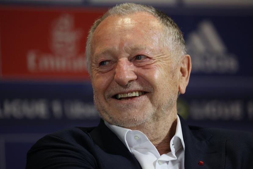 LavoixdesGones's tweet photo. Comment vous dire merci président ? 🙏🏼

Après tout ce que vous avez fait pour le club. Vous avez bâti plus qu’un empire. Nous sommes tous très reconnaissant envers vous. 

Tout simplement MERCI à vous MONSIEUR JEAN-MICHEL AULAS ! ❤️ https://t.co/GrkA8qFMTt
