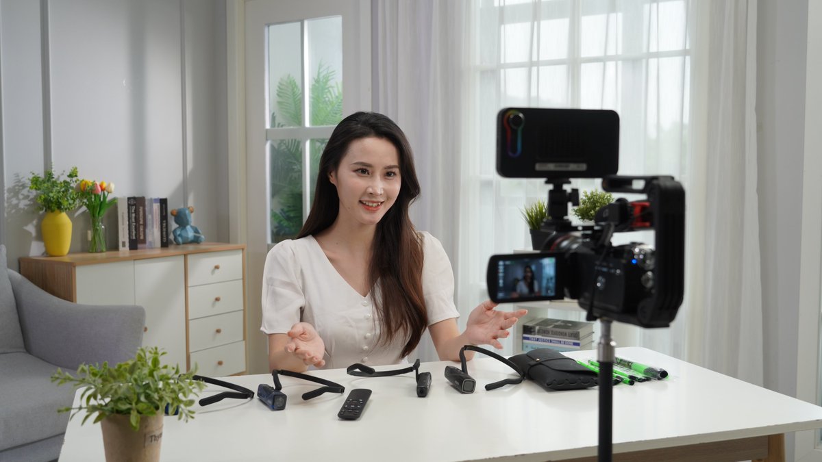 OrdroCo's tweet photo. Oda AC5 live camera, can use USB live data transmission, in the live mode, remote control to adjust the parameters, at any time to control the light multiple, very convenient https://t.co/Cor9COA7sV