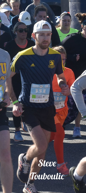 mainerunning tweet media