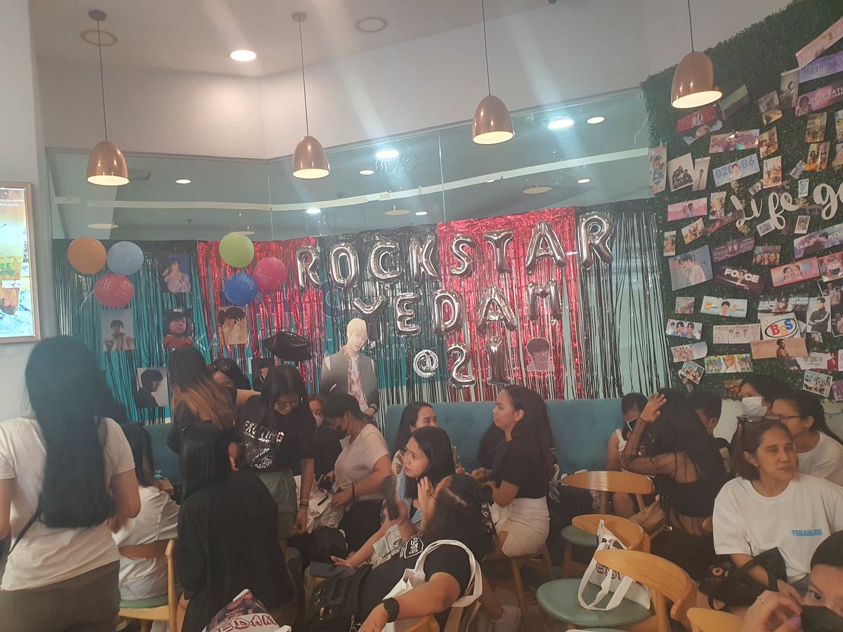 FoxyTokki's tweet photo. This acct has been inactive since Yedam's hiatus. But in case you are wondering, I am active with my Blackswan friends, not just on this acct for now.
And I was at Yedam's CSE yesterday too 🤣🤣🤣
#BANGYEDAM
#ROCKSTARYEDAM
#RockTheWorldBANGYEDAM https://t.co/GF6yNQAcry