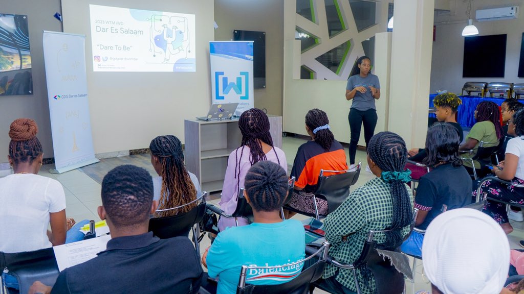 I’m feeling grateful for the informative and engaging discussions, as well as the opportunity to connect with amaizing proffesionals in the tech Industry. This was a valuable event thanks to @WTMDar @GDGDarEsSalaam 
#wtmdar
#wtmdaretobe #iwddar23