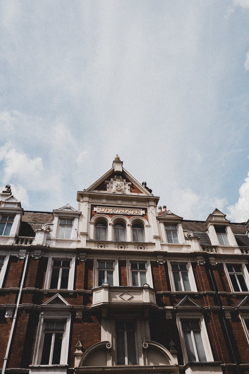 Pause.
#streetphotography