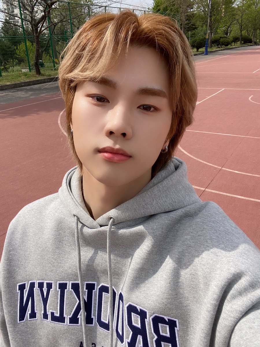 XH_official's tweet photo. [ #Xtra_Scenes ]

Cuz it's good enough🌊

#XdinaryHeroes #엑스디너리히어로즈
#Deadlock #Goodenough
#WE_ARE_ALL_HEROES https://t.co/OYFoxWruLl