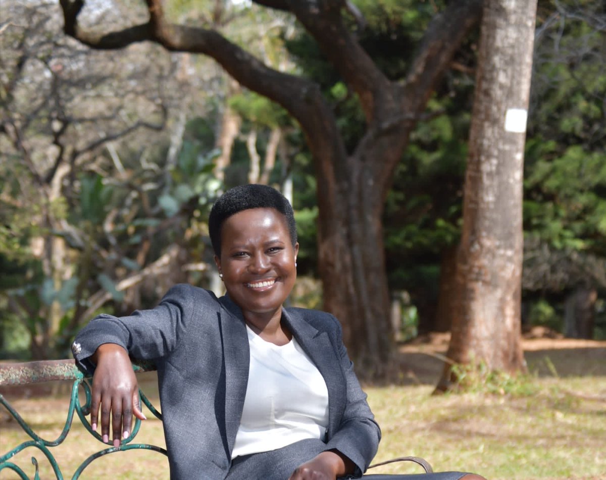 EssyOkenyuri's tweet photo. "You can't make decisions based on fear and the possibility of what might happen." ~ Michelle Obama

Have a great week ahead https://t.co/qcnSN1IxjT