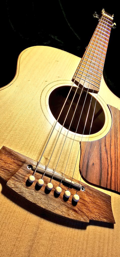 GoodgeStreet1's tweet photo. Cole Clark Angel 2 ~ My current favorite guitar for live performance! I love this guitar! https://t.co/83ZTOTvFbn