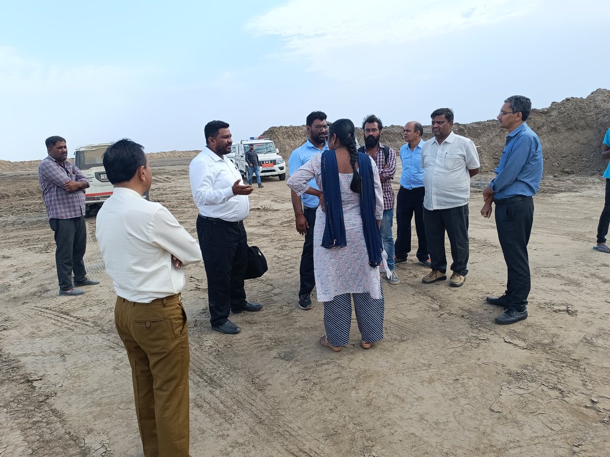 Last week, we had a fantastic experience as Ahmedabad Collector & DM IAS Praveena DK and her team visited our construction site of the #DholeraInternationalAirport.⁣⁣

We think it’s a great opportunity to connect with our local community and leadership, to ensure that
((1/2)