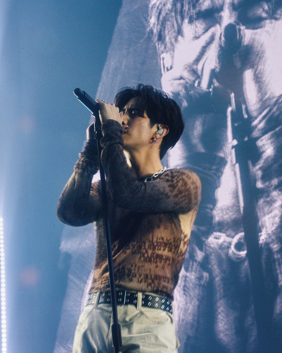 withyoumarktuan's tweet photo. 230508 Mark’s IG Update (1/2)

“Bangkok thank you for 3 amazing nights! What a way to start off the asia tour🤘🏻”

https://t.co/7swnAGLHQm

#theothersideAsiaTour 
#MarkTuan #Mark #마크 #段宜恩 
@marktuan @dnaofficial https://t.co/GVnb0fD52o