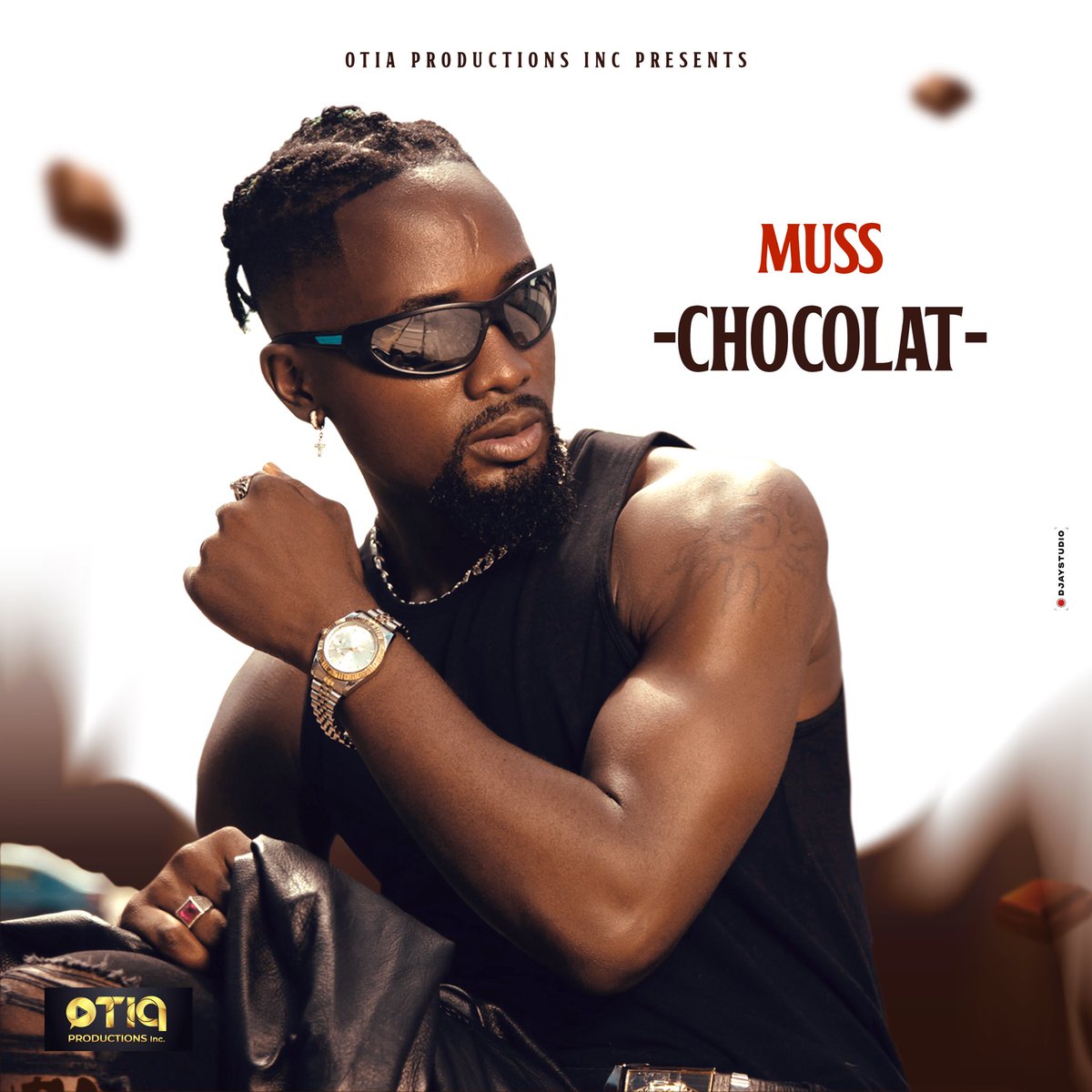 MussOfficial1's tweet photo. Mussians, let’s start the week on a high note! Anticipate CHOCOLAT with everything you’ve got soldiers! 

#muss #chocolat #otiaproductions #HappyNewWeek https://t.co/f4rqOaZtnG