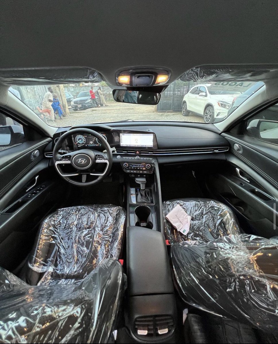 Automall_ng's tweet image. BRAND NEW HYUNDAI AVANT 2021 model 
Price:23m
Duty: paid 
Location: Abuja 
#zaria #tribunal #maxair 
@Asmau__Hassan @el_uthmaan @Mvnaaa___ @aisha_yaGuda @zabeenarh @miss_ayshatou @lumiquan_ @__yellows @Waspapping_