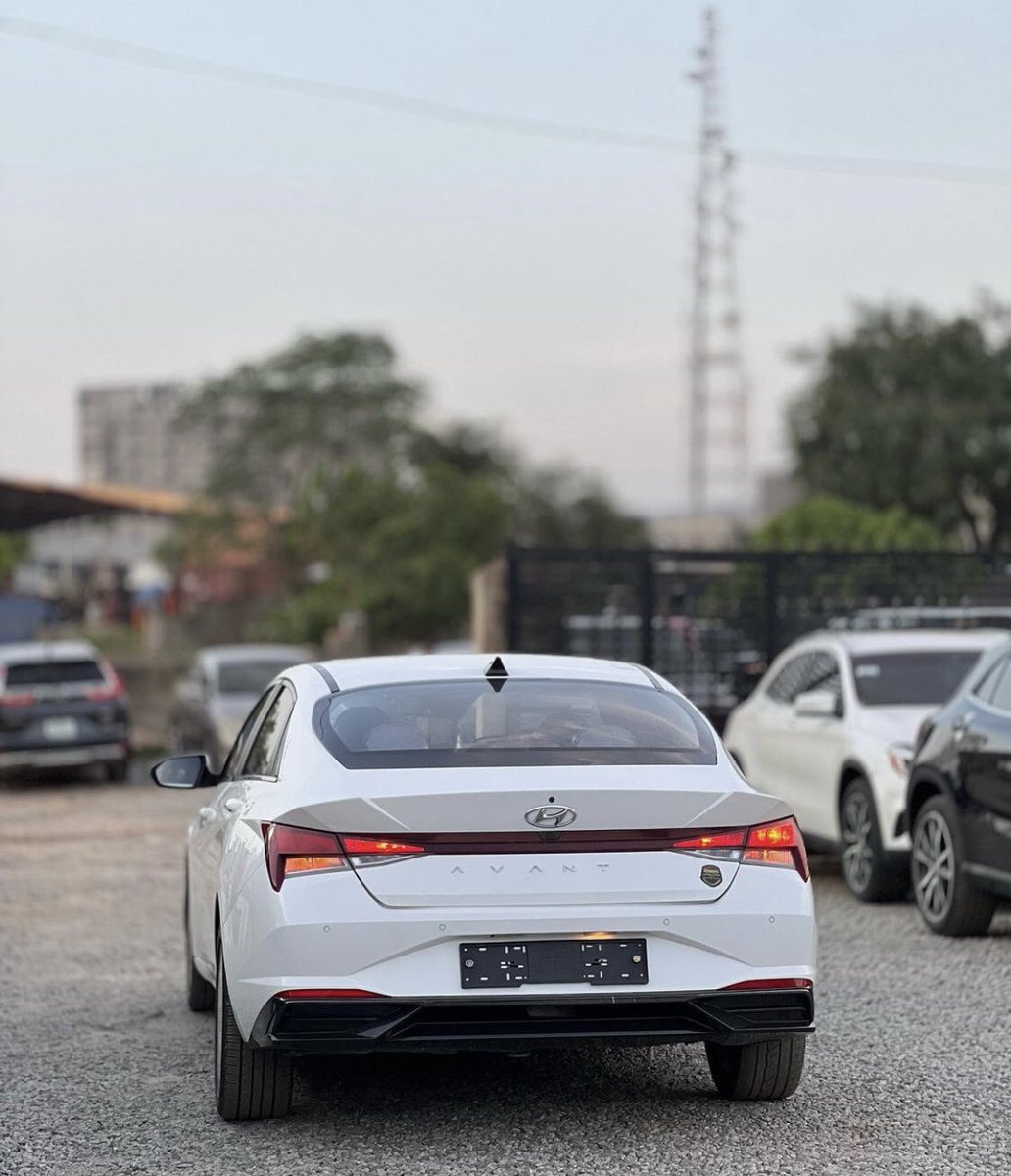 Automall_ng's tweet image. BRAND NEW HYUNDAI AVANT 2021 model 
Price:23m
Duty: paid 
Location: Abuja 
#zaria #tribunal #maxair 
@Asmau__Hassan @el_uthmaan @Mvnaaa___ @aisha_yaGuda @zabeenarh @miss_ayshatou @lumiquan_ @__yellows @Waspapping_