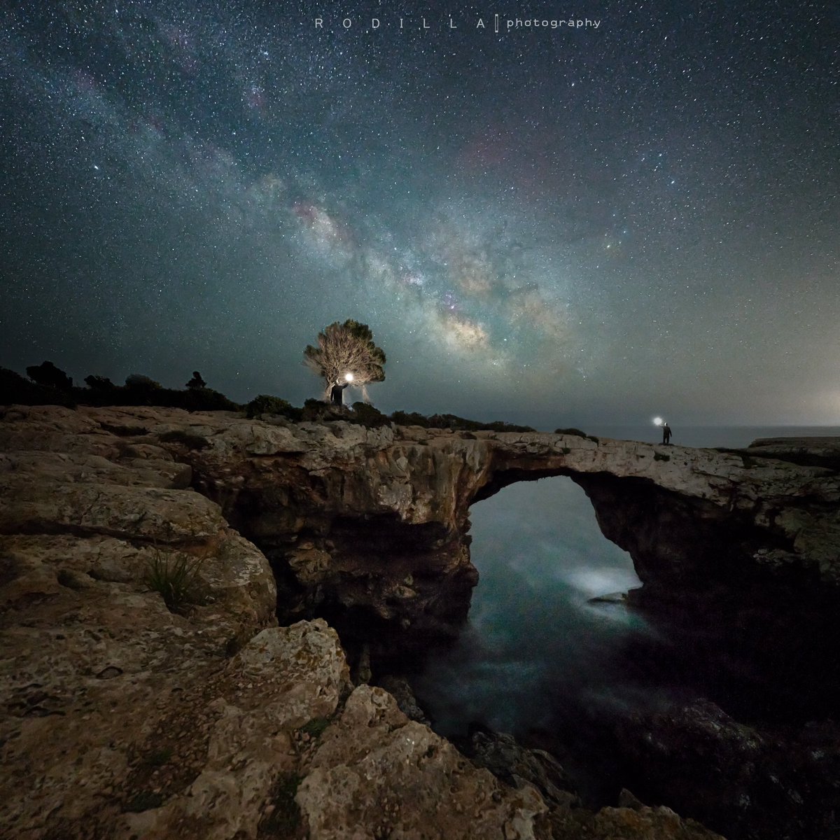 #DespertarPlanetario 🌞
🌌 Cala Varques, #Mallorca

📸@rodillaphoto