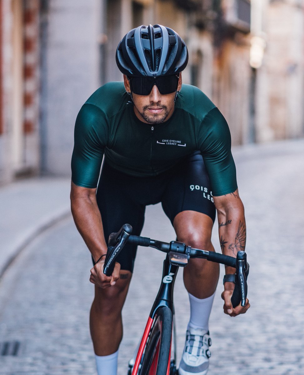 CoisCycling's tweet image. Green is always a good idea 

Racefit signature jerseys made in Italy 🇮🇹

Discover all jerseys on coiscycling.com ✌️

📸 @gabriphotosport

🚴 @carlesreposo

#cyclingculture #kitdoping #kitfitcycling
#belgiancycling #coffeerider