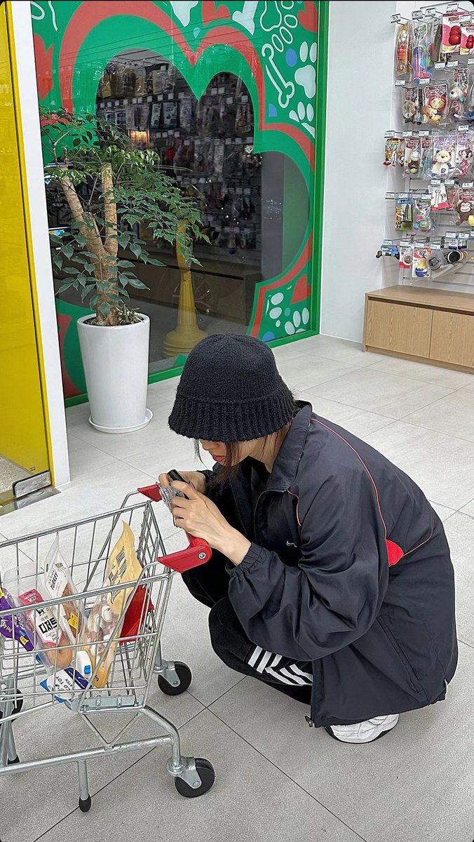 diawings's tweet photo. 230508 #Cheonghae (cdhae81100) Instagram story updates:
#DIAWINGS #다이아윙스 https://t.co/q5GreNTuOA