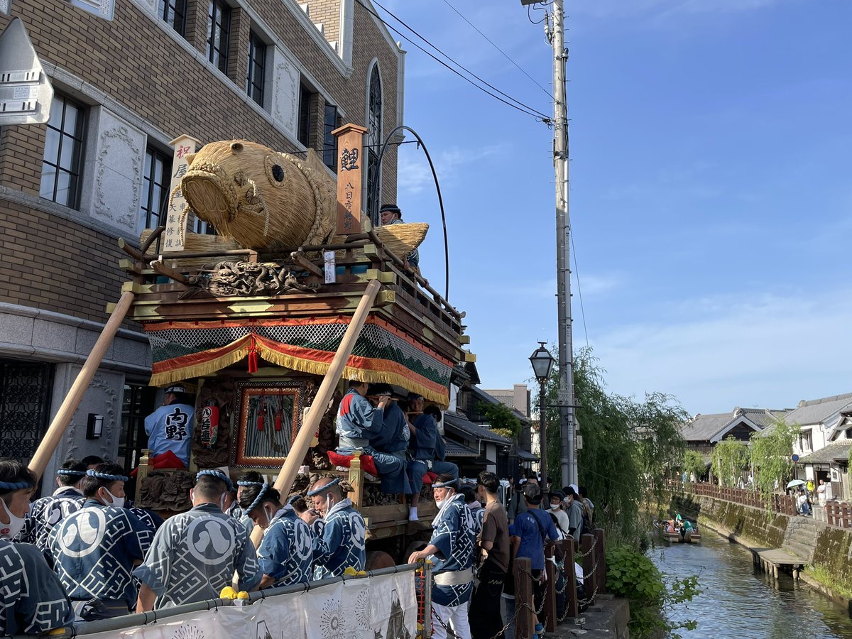 masae_j's tweet photo. 祭りの動も、石庭の静けさも、同じ国に存在してるから、日本って面白い。 https://t.co/vbTPSYXj62
