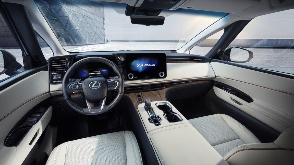 Lexus Castilla y León ⚫️ tweet media