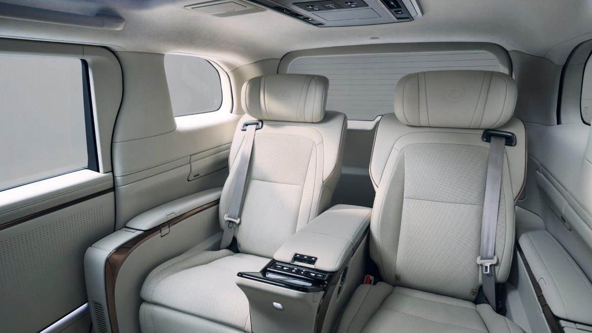 Nueva #LexusLM, diseñada como espacio para la relajación y el confort total. fal.cn/3xZGE #Lexus #LexusElectrified