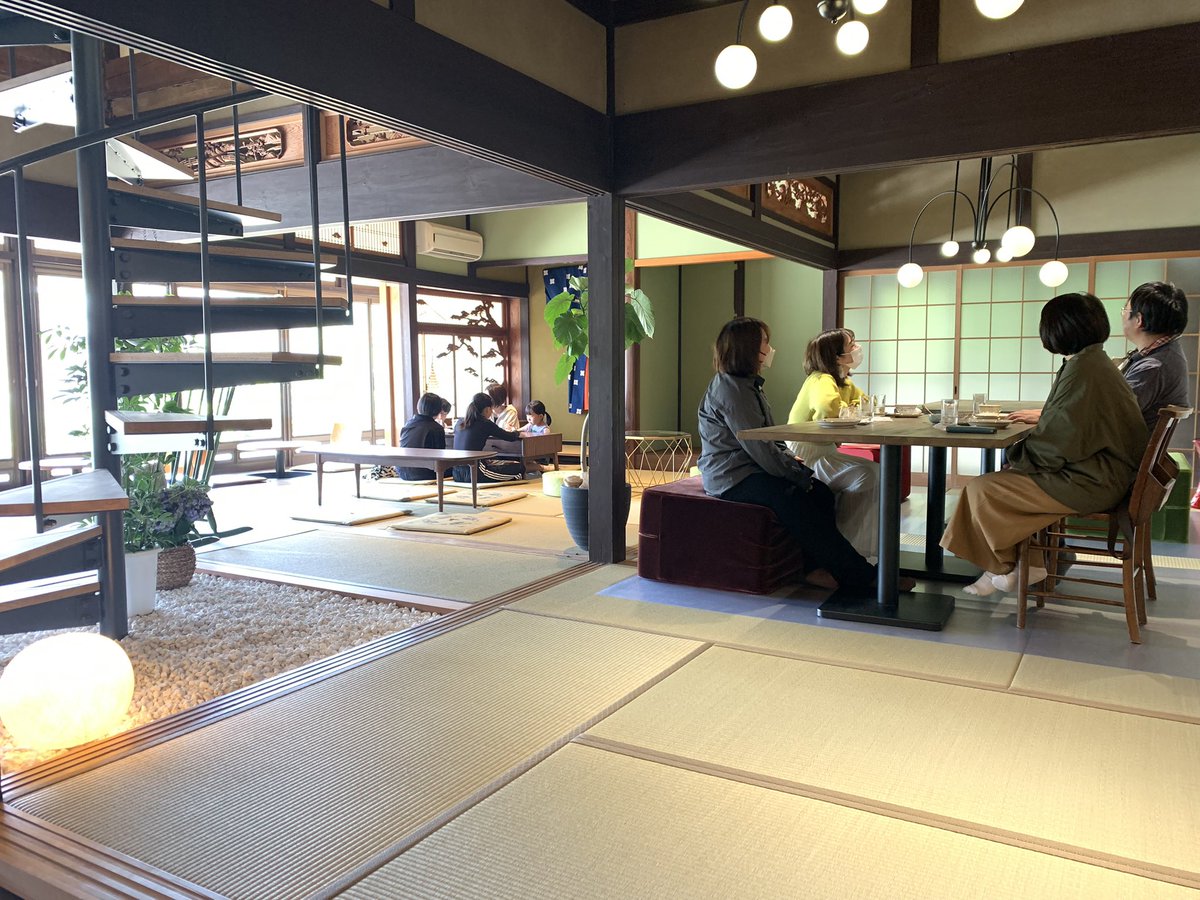 junchankia's tweet photo. 先週オープンした妻のお店
𝗠𝗔𝗧𝗦𝗨𝗥𝗜 喫茶＆雑貨、たくさんのお客様に来てもらえました！
若女将も大活躍で今後が楽しみです^_^
　基本木金土がフル営業、それ以外は店主が居たらドリンクメニューは出すそうです。
詳しくはインスタで情報発信しますのでご確認ください！
https://t.co/JI002n1ph3 https://t.co/U3fhECx9Mq