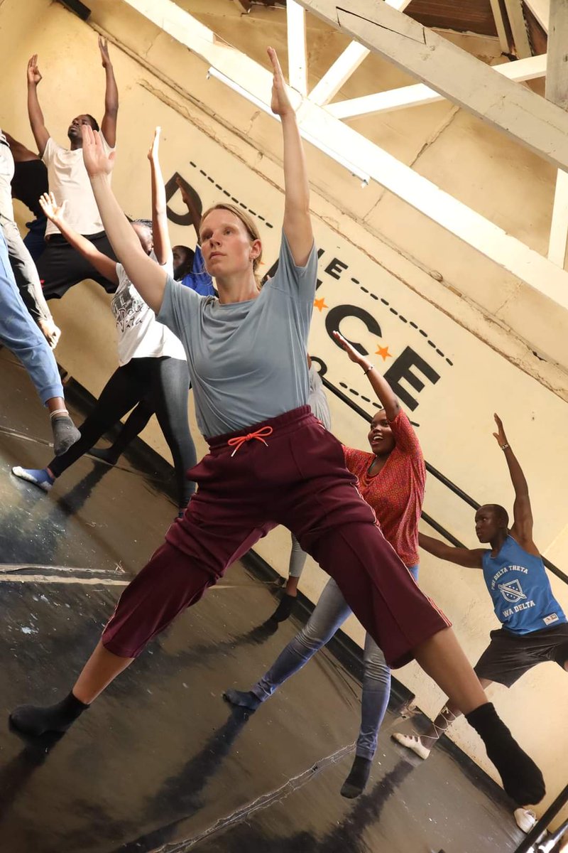 ArtsDecolonize's tweet photo. The exchange programme in Nakuru was very eventful,we start off with a dance from TAA Art Organisation Unlock Arts Kenya Annemieke Riepma . These events ensure that artists interact and share ideas on how to better their art and also share lots of love and laughter.
#Dap https://t.co/HLo7CEH9PP