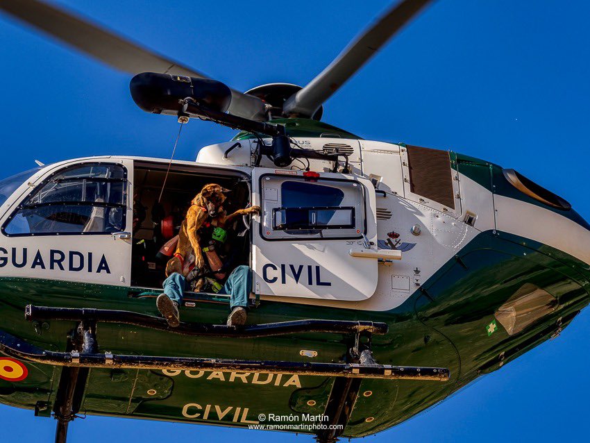 air_comment's tweet photo. #airbushelicopters #airbusdsfansgroup #airbusdefence #guardiacivil #helicopter #hlcoptersmag #instahelicopter #heliweb #heliopsmag #instacopter #aviationgeek #ec-135 #aviationdaily #aviationphotography @airbus_helicopters @guardiacivil062 https://t.co/EhnTHu4CF3