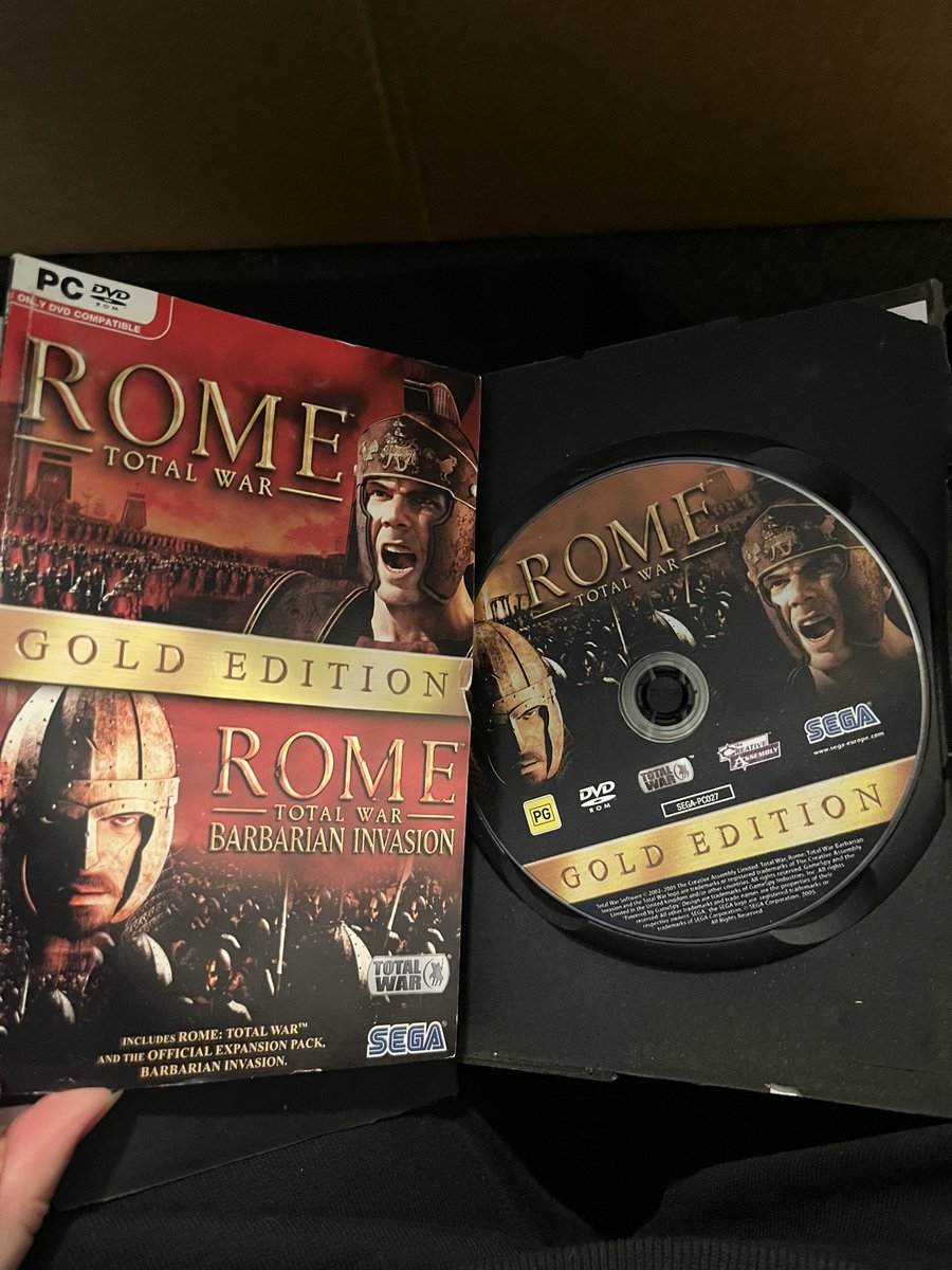 MrsLegendTW's tweet photo. Look at this relic I just found! The case is disintegrating. https://t.co/THzDI6RGmH