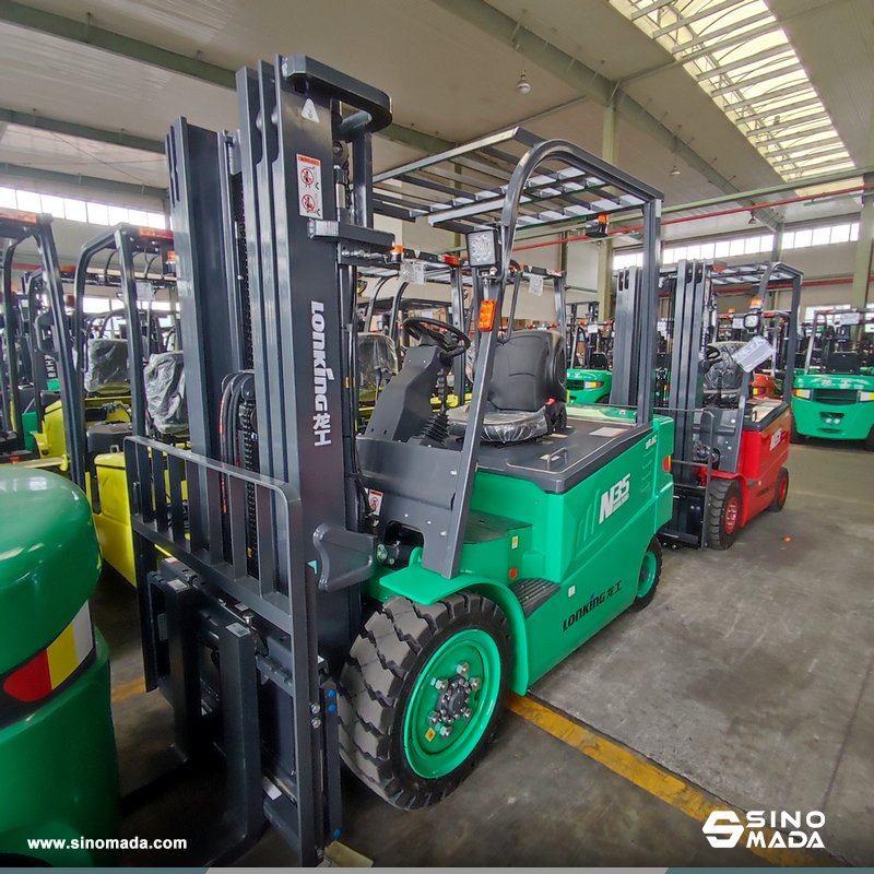#LONKING Forklift LG25B & LG35B Exported to Canada🚢👉For More>> sinomada.com #SinomadaCases #Forklift #ForkliftTruck #ForkliftParts #LogisticsMachinery #LonkingForklift #LG25B #LG35B