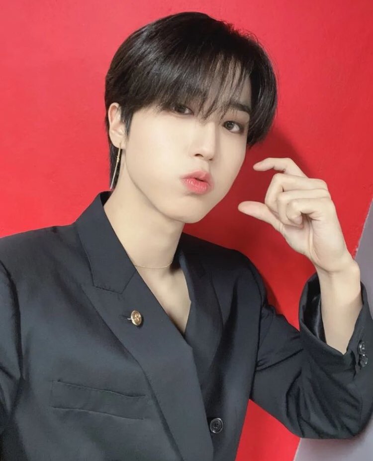 Apenas me aparezco porque estaba tan #就𖤐ℕ𝑖𝑔𝚑tꭑå𝕣ə que no me dio tiempo de decir que estaba aquí. Pero es que mis chiquitos de <a href="/spiders_vnom/">FLTR25 !</a> se merecían que tuviera toda mi atención en su debut. Todo salió maravilloso ♡ 

˘͈ᵕ˘͈ ┊͙  Bᥙᥒᥒყᑲᥙᥒ   ♡  ⃕   🐰🏹