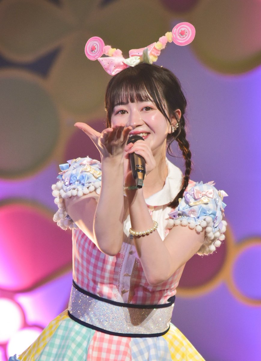 bFm28Z14JfHktmh's tweet photo. #カフカとでんでんむChu!
#江籠裕奈
#SKE48春のチームコンサート2023
#TeamKll #SKE48
2023/5/4 LINE CUBE SHIBUYA
指先にフォーカス奪われなかったの、奇跡🥺 https://t.co/qpU9gVEhzh