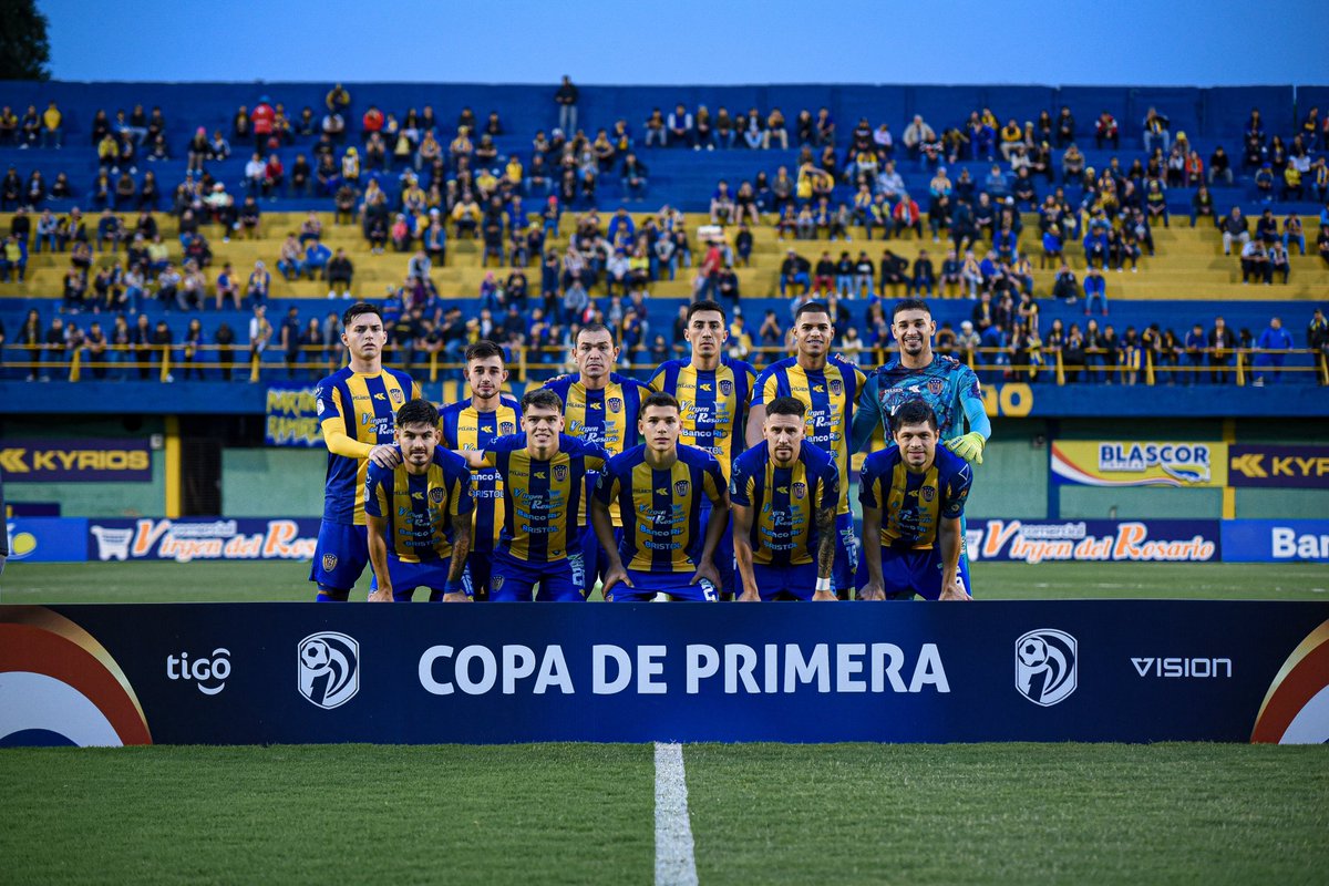 GonzaloFalcon_1's tweet photo. +3 en casa y con nuestra gente!!
#VamosLuque 💛💙🤟🏽 https://t.co/7K0DV4uEln