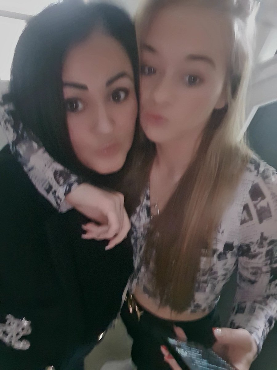 amelia_ref's tweet photo. Was out with the mother this weekend I'm lucky to have such support behind me, believe me she is my biggest supporter and security guard 🤣🤣🤣 @lisajune1980 #RefMom #MySecurity #GirlRef #GirlsCan https://t.co/mz5VuK64k5