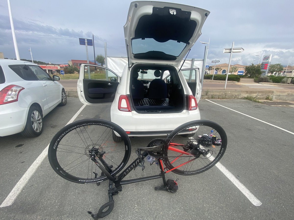 CDefimmo's tweet image. Quand je vous dis qu’ il y a de la place même dans nos voitures compactes