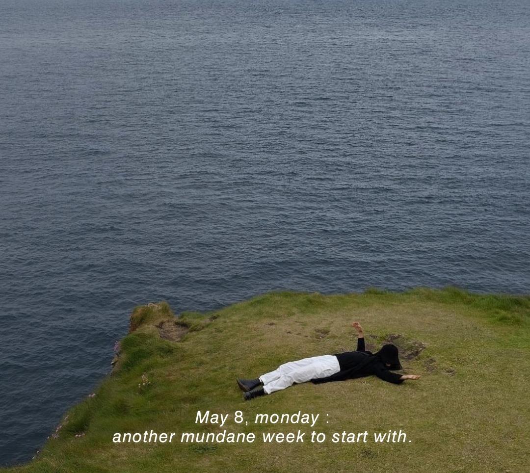 . (@dotinglyricism) on Twitter photo 