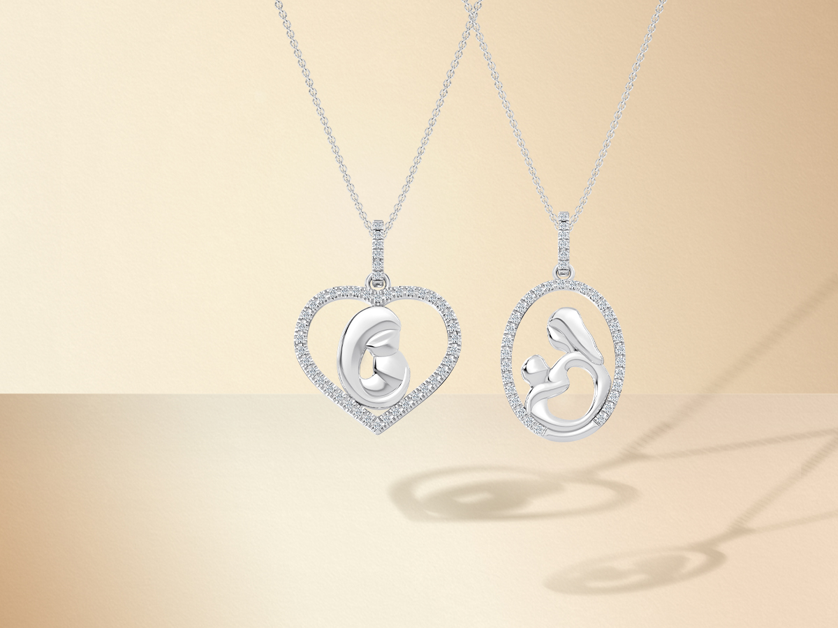 Luxsso1's tweet photo. Elevate your Mother's Day gift with our exquisite diamond pendants, featuring ethically-sourced diamonds in heart and oval shapes. ❤️

Give your mother a timeless and elegant piece to cherish forever. 💎👩‍👧‍👦
https://t.co/zzBIFr0QV5
https://t.co/N50qogTKU3 

#MothersDay https://t.co/MFxsoLcFAY