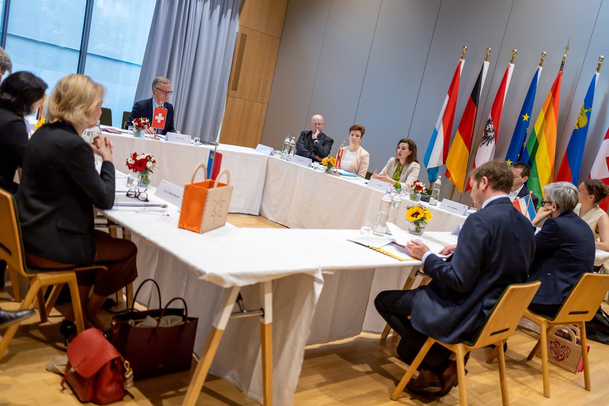 Ich danke Euch <a href="/Marcobuschmann/">Marco Buschmann</a>🇩🇪, Graziella Marok-Wachter🇱🇮, <a href="/samtanson/">Sam Tanson</a>🇱🇺 und  <a href="/elisabeth_baume/">Elisabeth Baume-Schneider</a>🇨🇭 für den offenen und guten Austausch .