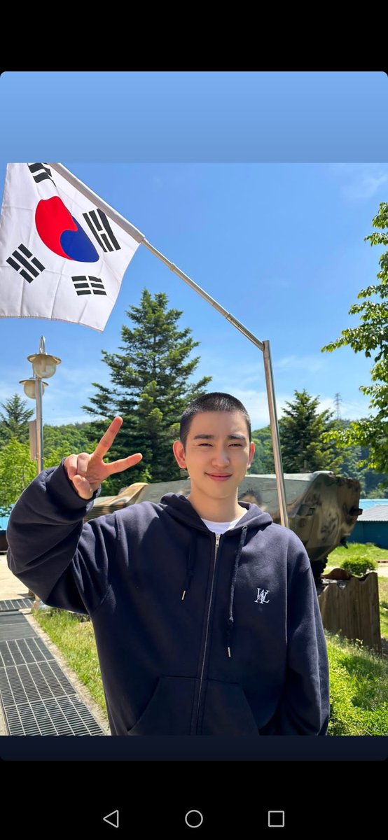 M_kavi_'s tweet photo. Serve well jinyoungiee &amp; come back safely 💚💪

#WeWillWaitForJinyoung
#이미_우리의_시간은_진영이에게_흘러가 https://t.co/n8Gpq1k6mI