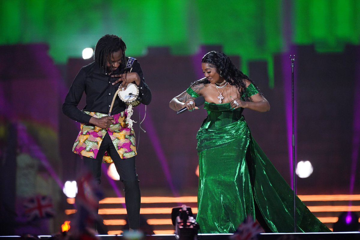 legitngnews's tweet image. Tiwa Savage was introduced as the Queen of Afrobeat as she performed at the coronation party of the King Charles III and Queen Camilla.

History has been made as Naija’s finest becomes the first African to perform at the coronation of a British Monarch.

We are super proud of her