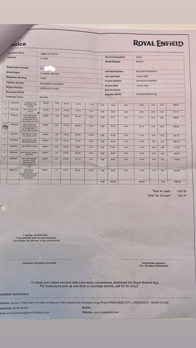 Himalay_Rathi's tweet photo. Extremely disappointed with the service of my @royalenfield Classic 350. A few days ago my annual service was due. After the bike came from the service my problems were not solved &amp; steering handle console stopped working. Attached invoice of my payment of ₹7857. #RoyalEnfield https://t.co/Kam6l3VMdQ