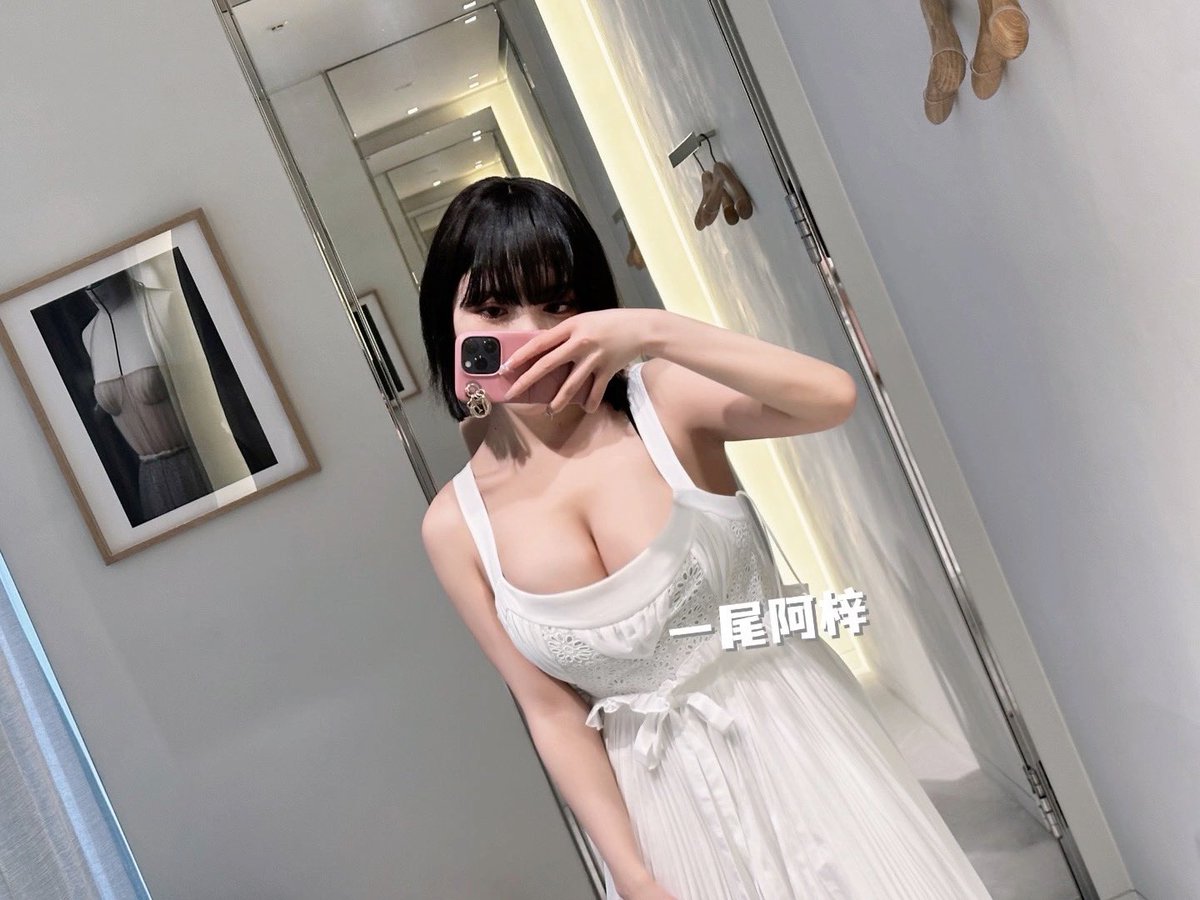 迪奥的夏裙 https://t.co/8sTiEiFQPQ
