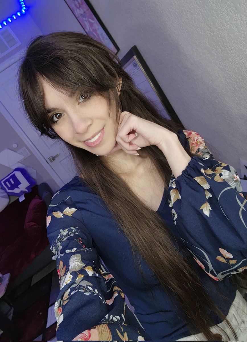 Mary Maybe on Twitter: "Degen http://twitch.tv/MaryMaybe"