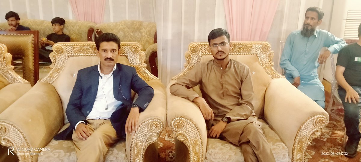 EhsaasHuman's tweet photo. Chairman Ehsaas Human Rights Foundation attended awards ceremony with team.

#EhsaasHumanRightsFoundation https://t.co/NjXSm6u4dW
