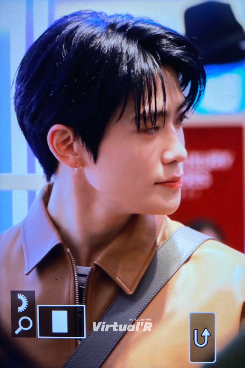 JJHLOOKS's tweet photo. #JAEHYUN #PradaTropico #PradaTropicoxJaehyun https://t.co/Xt9ho667EZ