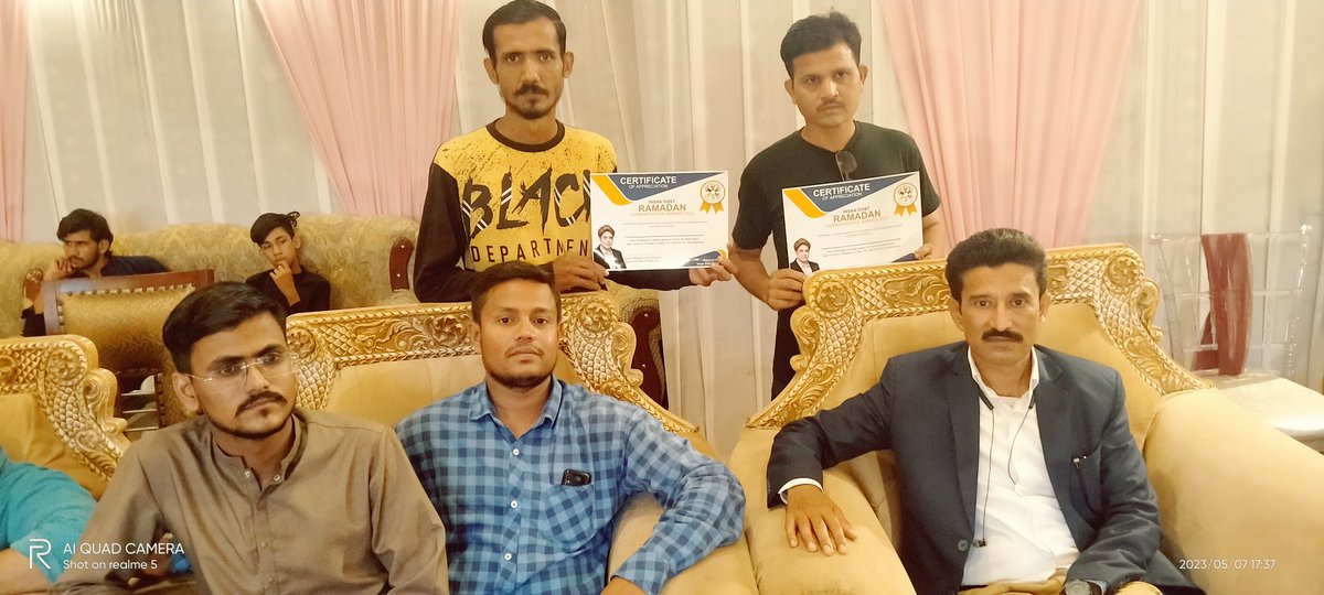 EhsaasHuman's tweet photo. Chairman Ehsaas Human Rights Foundation attended awards ceremony with team.

#EhsaasHumanRightsFoundation https://t.co/NjXSm6u4dW