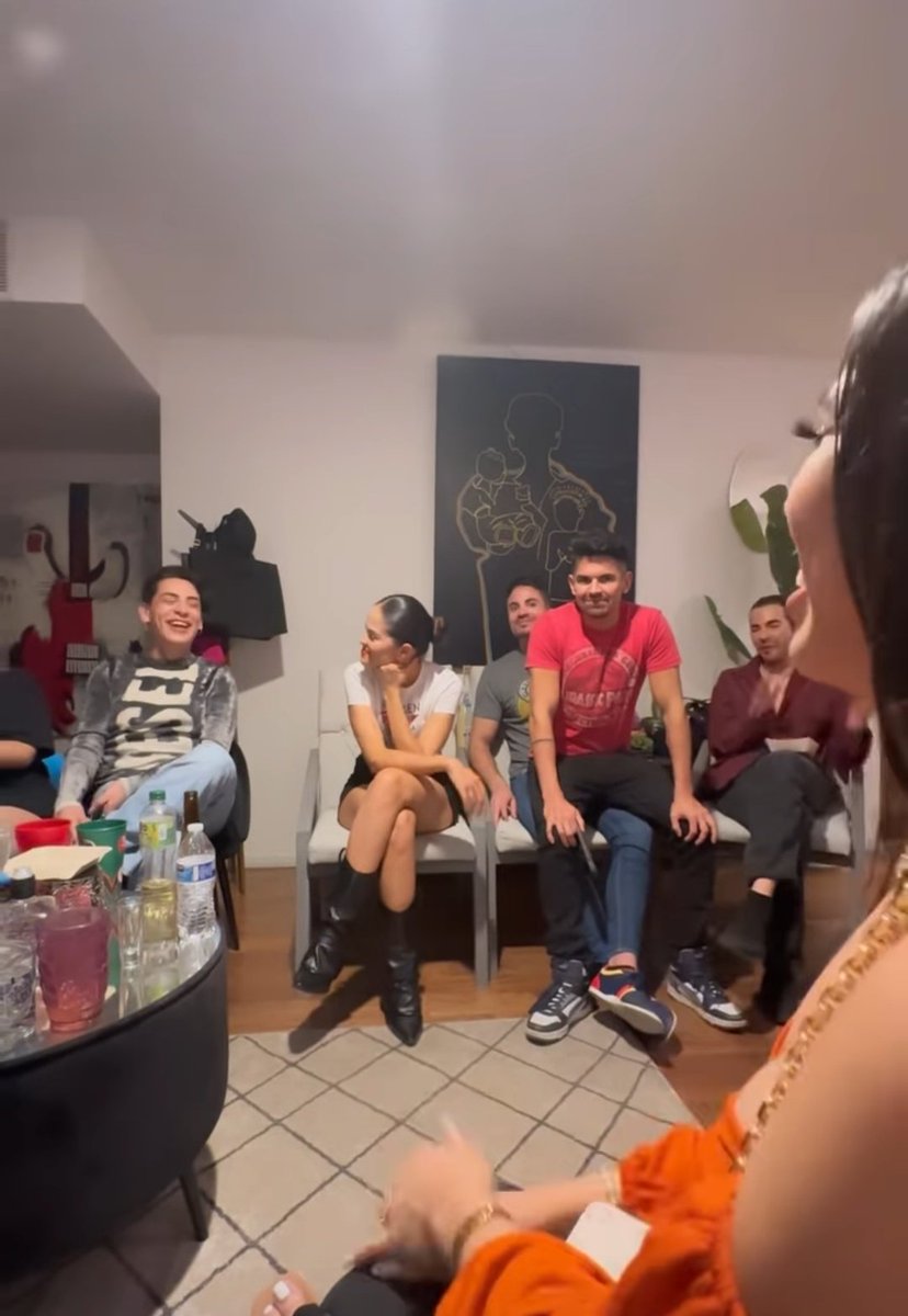 CryginaGeorge's tweet photo. Feliz cumpleaños @papikunno  que nadie apague jamás tu luz ❤️ por una vida llena de amor y bendiciones https://t.co/hTOFbghalM