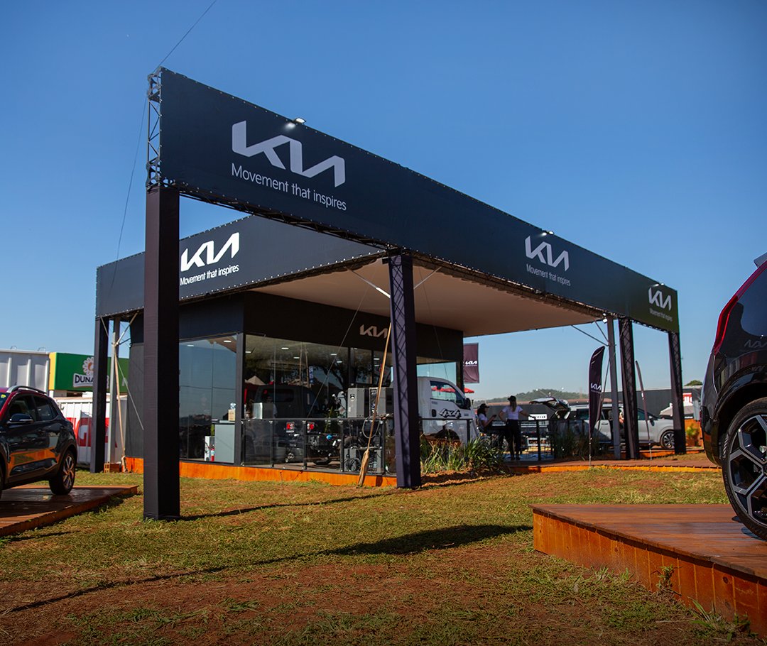 kiadobrasil's tweet photo. A #Kia marcou presença na maior feira de #agronegócio da América Latina.
Durante a #Agrishow 2023, a Kia realizou o lançamento do novo #Bongo 4x4 e esteve também com os modelos Niro, Sportage, Stonic e Carnival em exposição.
Saiba mais em https://t.co/poXmty3jq8.
#bongo4x4 https://t.co/tSta3NMCsd