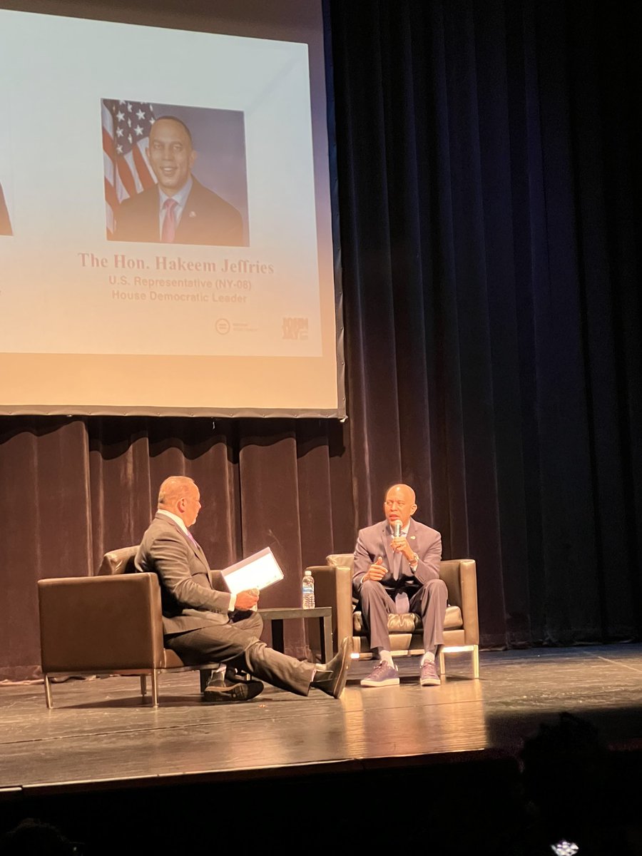 “Weapons of war have no place in civil communities” @RepJeffries with @MARCMORIAL of @NatUrbanLeague at #SafeAndJust @JohnJayEvent @Arnold_Ventures @verainstitute