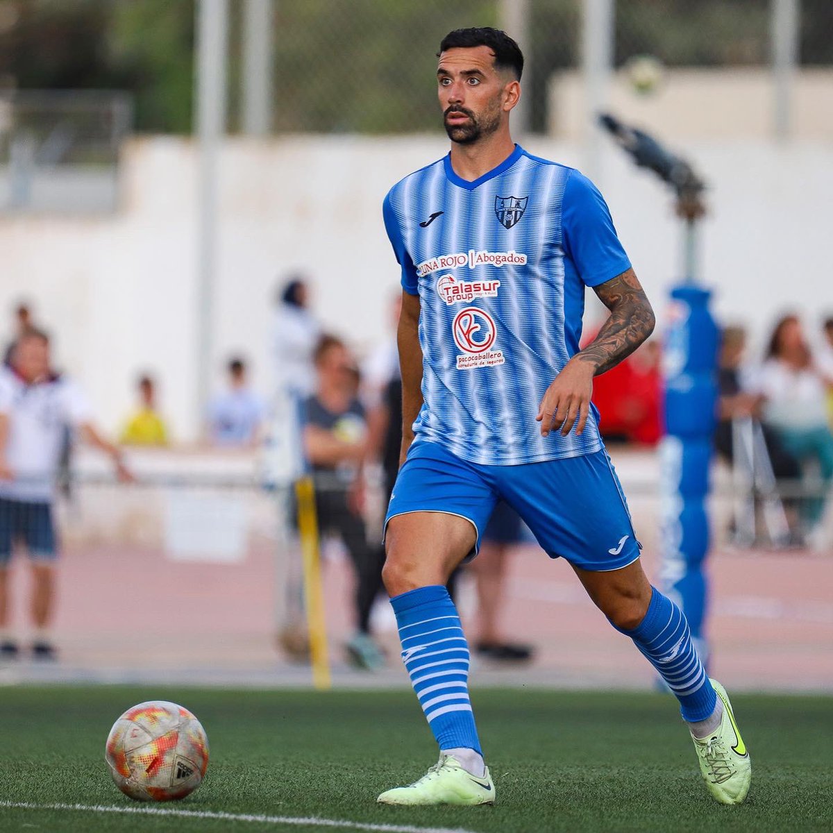 sergi5valls's tweet photo. Seguimos!!🔵⚽️💪🏼
@fotomurciaa 📸✅ https://t.co/eLs3qOTn9t