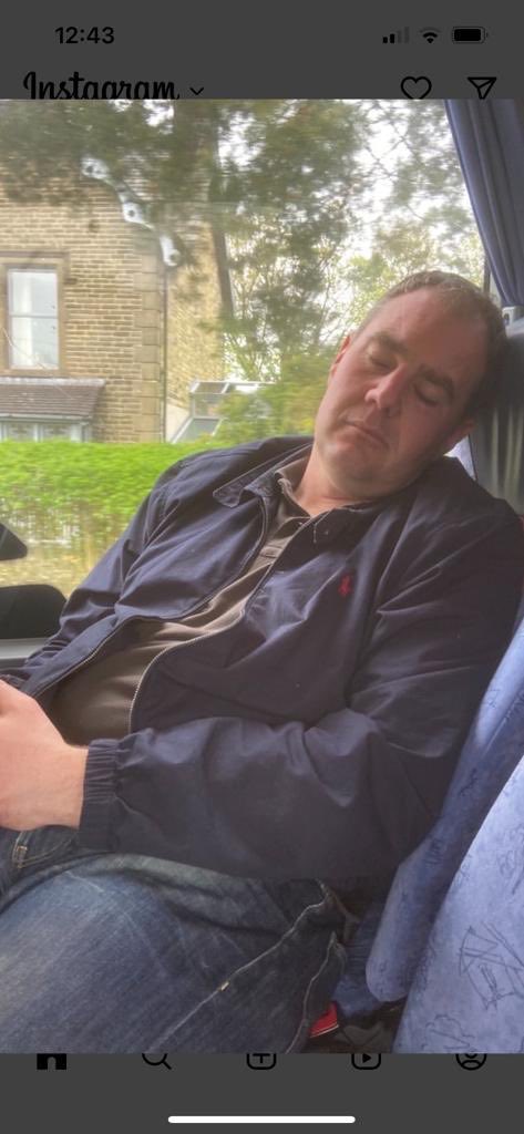 ⁦⁦<a href="/AwayDaySleepers/">Away Day Sleepers</a>⁩ Big Gaz from Wardley has worn himself out from flipping too many tractor tyres that he’s fell asleep on his way to his first ever away game to Preston