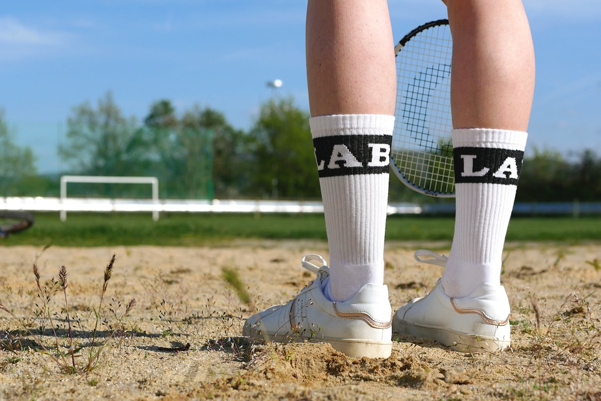 laba_fashion's tweet photo. Uuuund ist das Kleid lang genug, darf es den Socken "Guten Tag" sagen.
Endlich wieder #Labaso!
In zwei Ausführungen & aus Bio-Baumwolle.
Sehr. Keck.
https://t.co/FaUyKAc4S1
#laba #görlitz https://t.co/2fmZ0fDxcm