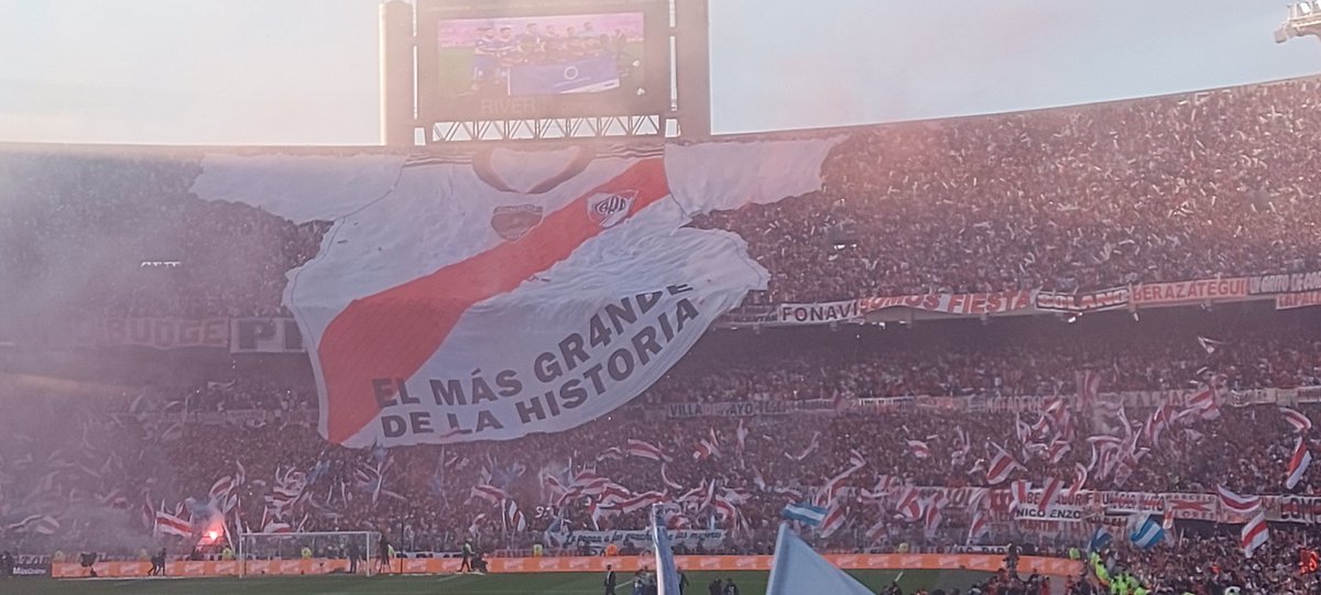 IvanLopezPaz3's tweet photo. Sin lugar a dudas @RiverPlate https://t.co/XiOMle3okA